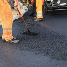 Best Asphalt Driveway Installation  in Fair Oaks, VA